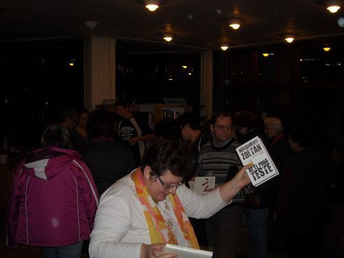 Vége, jönnek az ajándékkönyvek.