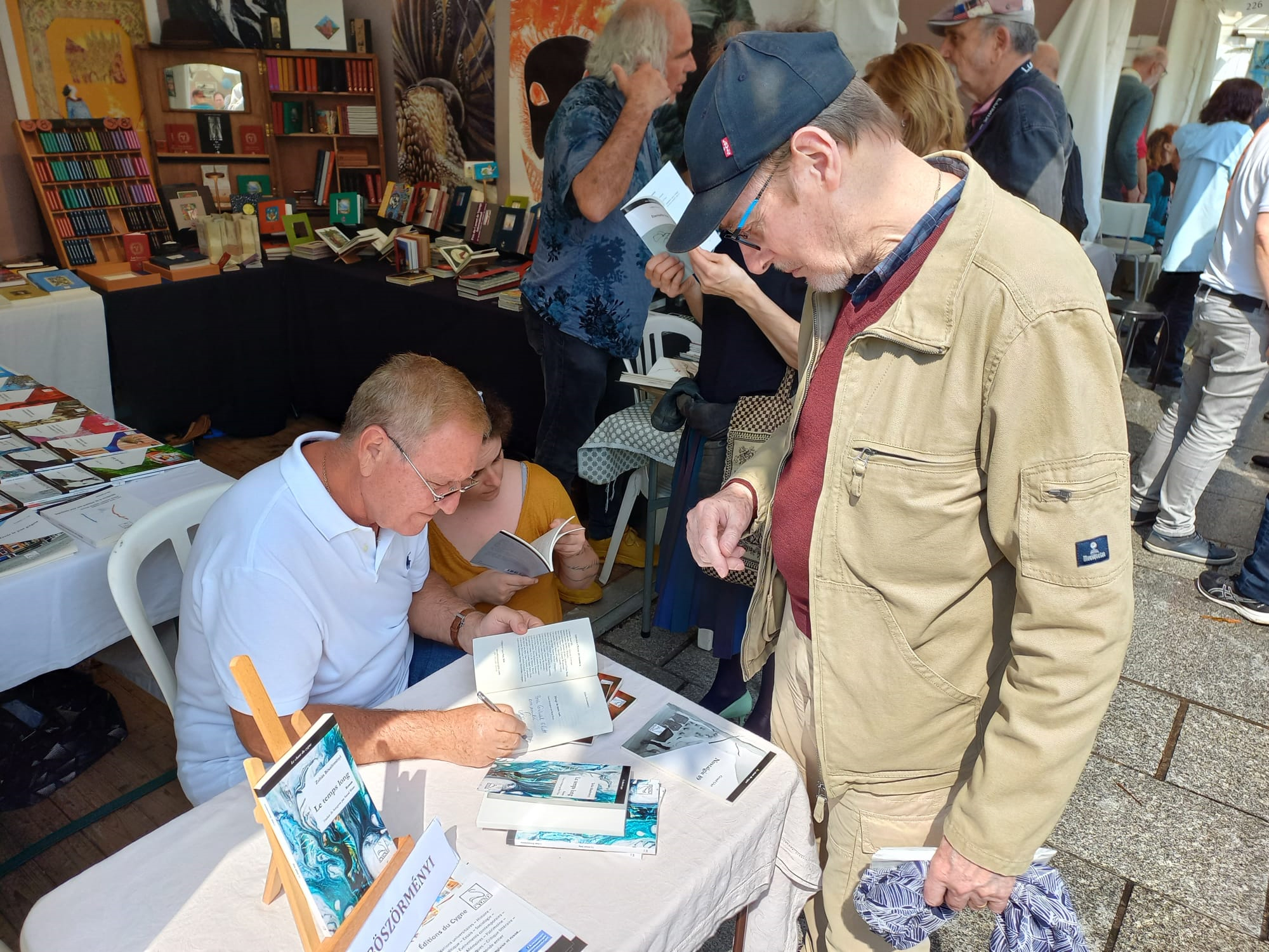 A KÖLTÉSZET VÁSÁRA