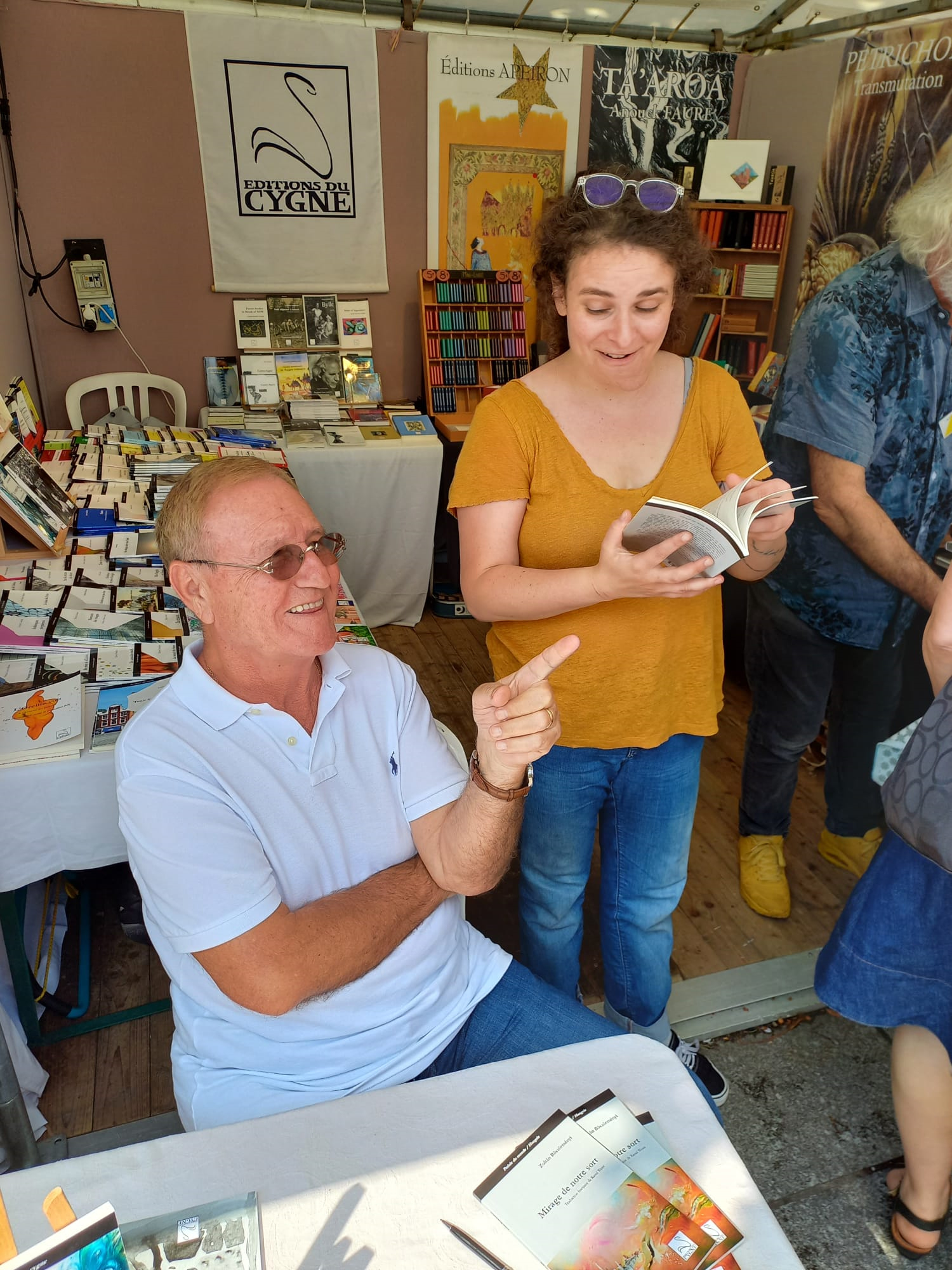 A KÖLTÉSZET VÁSÁRA