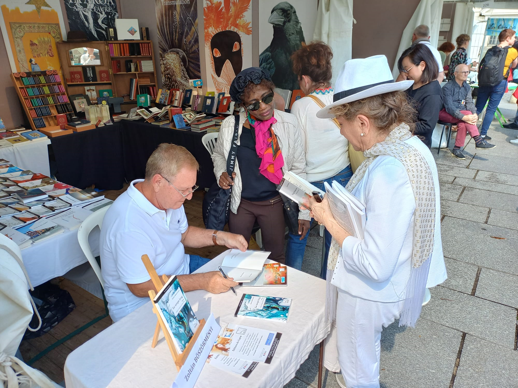 A KÖLTÉSZET VÁSÁRA