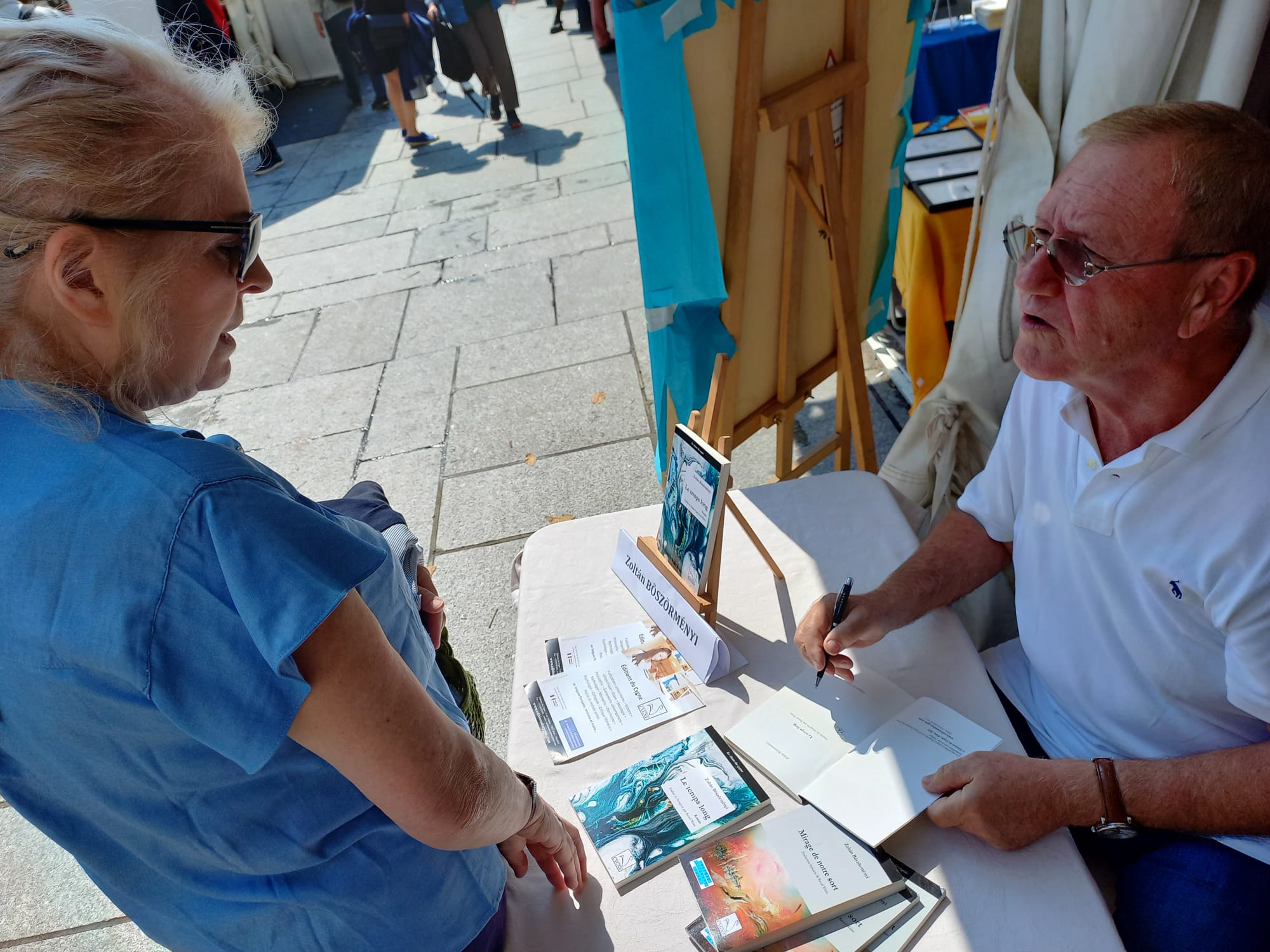 A KÖLTÉSZET VÁSÁRA