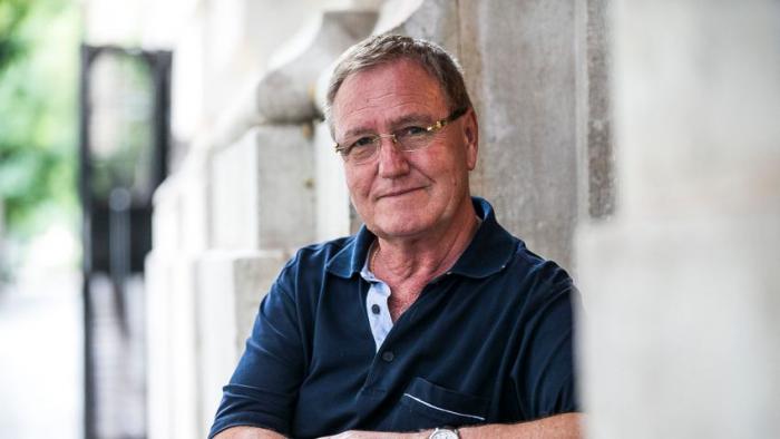 Bene Zoltán: A világegyetem megragadása Böszörményi Zoltán regényében