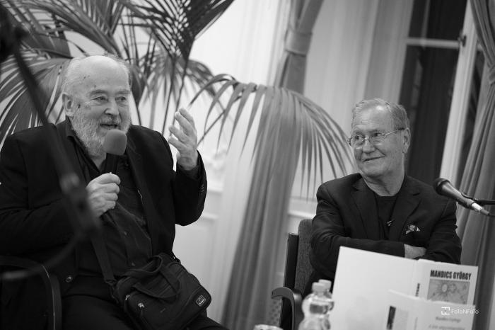 Izer Janka. AZ ÖRÖKIFJÚSÁG KULCSA(I)