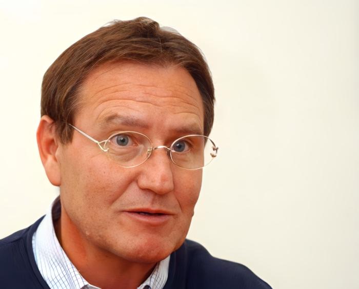 Az Irodalmi Jelen szeretné lebontani a határokat